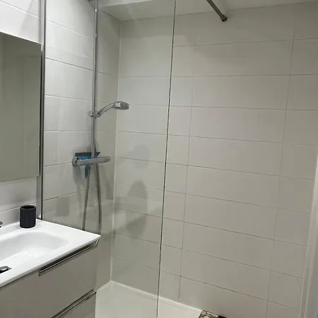 Dans Résidence Avec Piscine Proche Apartamento