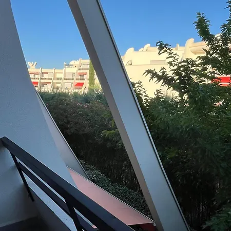 Dans Avec Piscine Proche Appartement